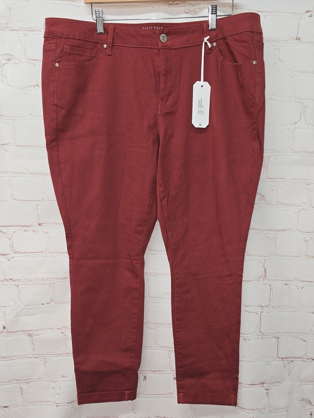 Basic Editions Skinny Roll Up Stretch Jeans in Burgundy Womens Size 18 NWT - Picture 1 of 15